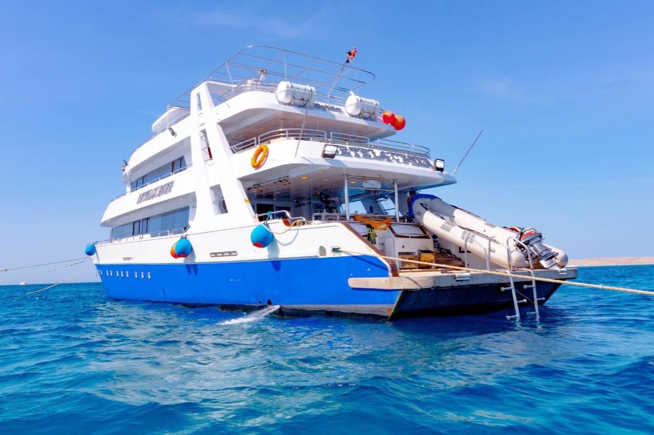 Luxury liveaboard cruise boat Dolphin Adventures Marsa Alam